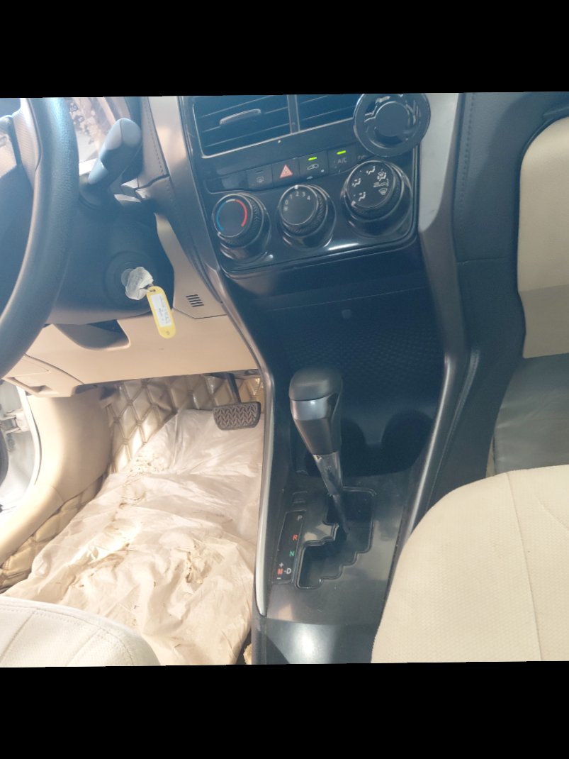 تويوتا يارس  Y FLT  2022 image