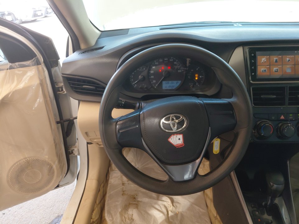 تويوتا يارس  Y FLT  2022 image