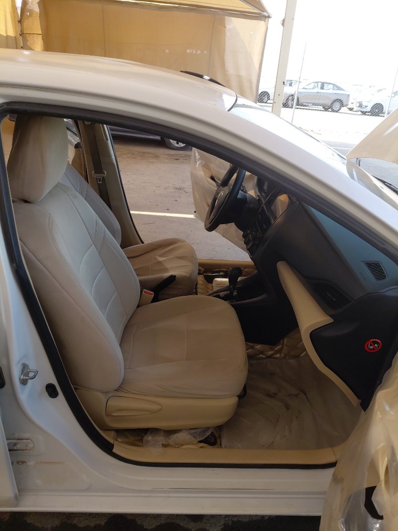 تويوتا يارس  Y FLT  2022 image