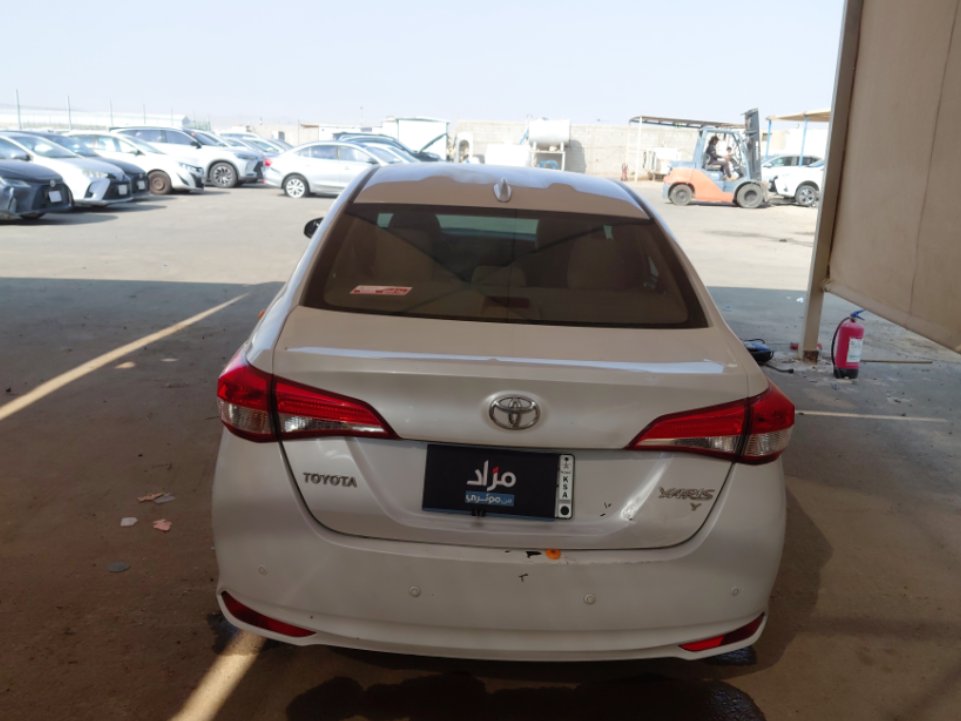 تويوتا يارس  Y FLT  2022 image