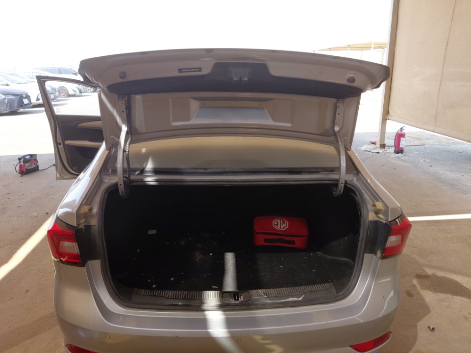 إم جي 5  2023 image