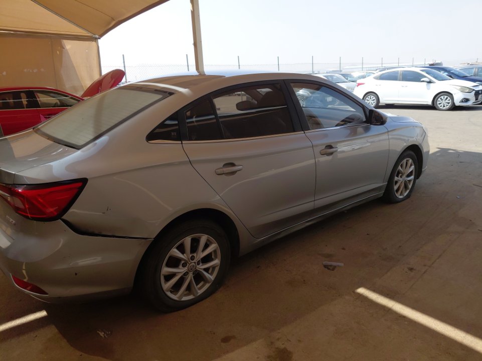 إم جي 5  2023 image