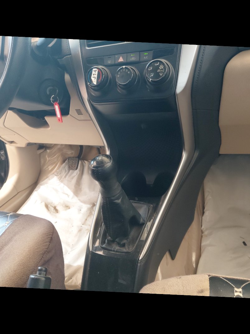 تويوتا يارس STANDARD 2020 image