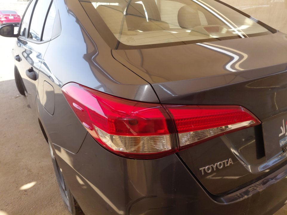 تويوتا يارس STANDARD 2020 image