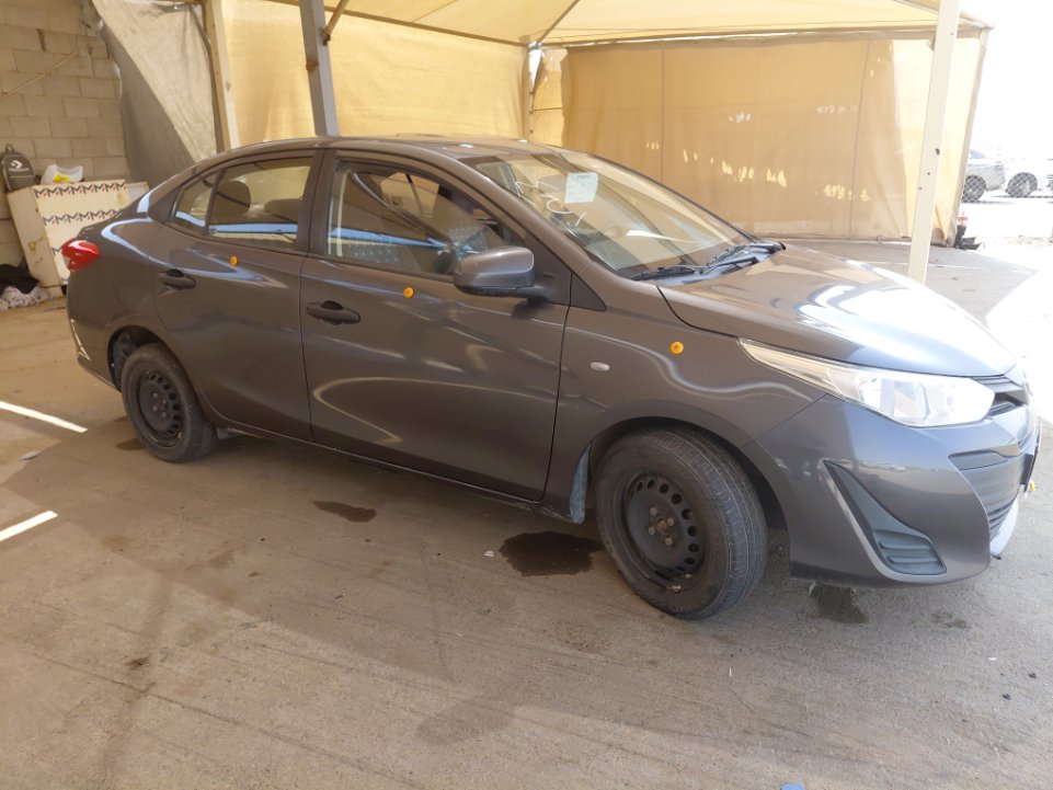 تويوتا يارس STANDARD 2020 image