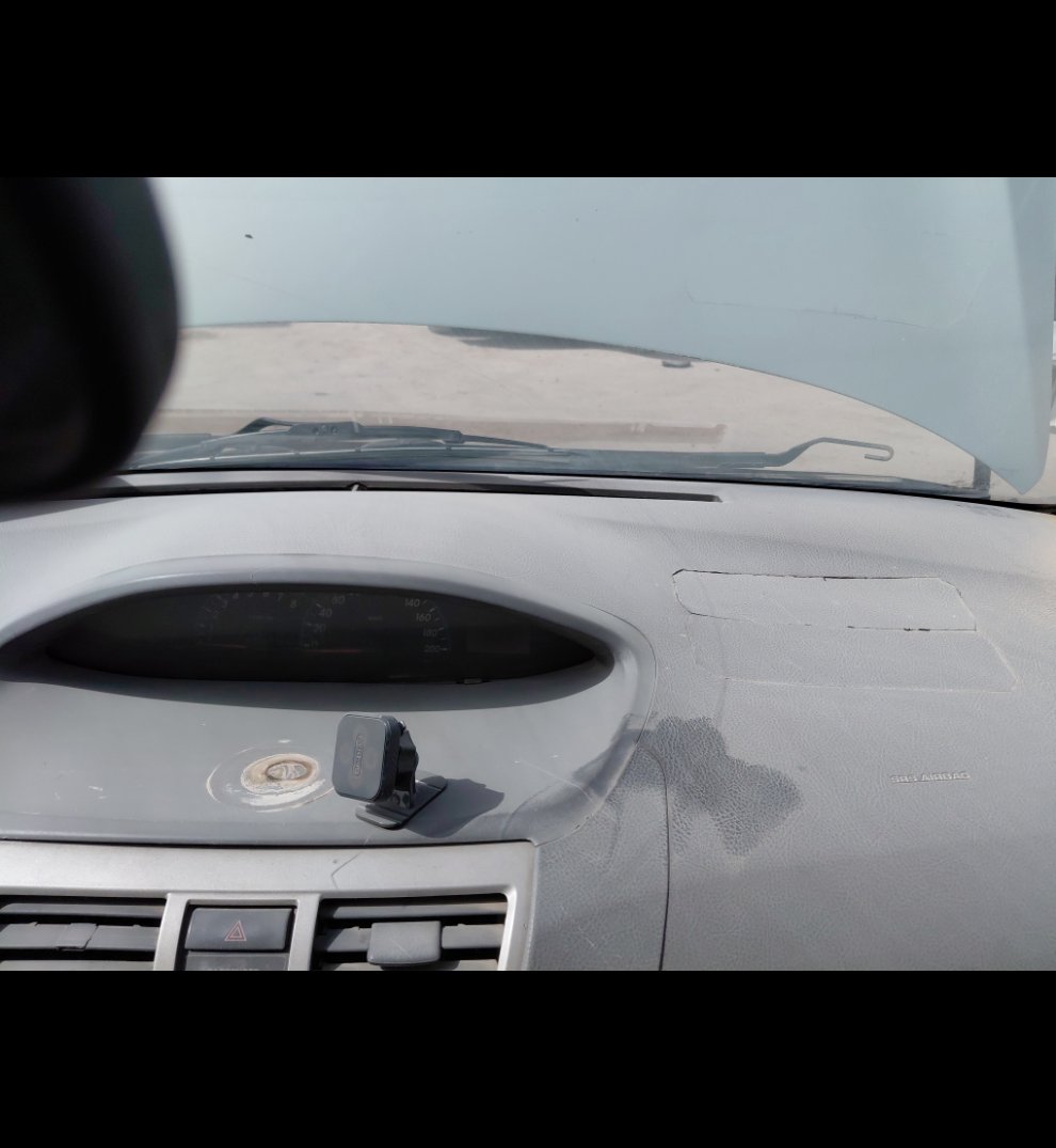 تويوتا يارس  2010 image