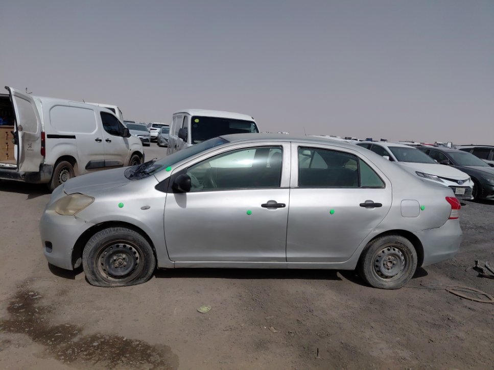 تويوتا يارس  2010 image