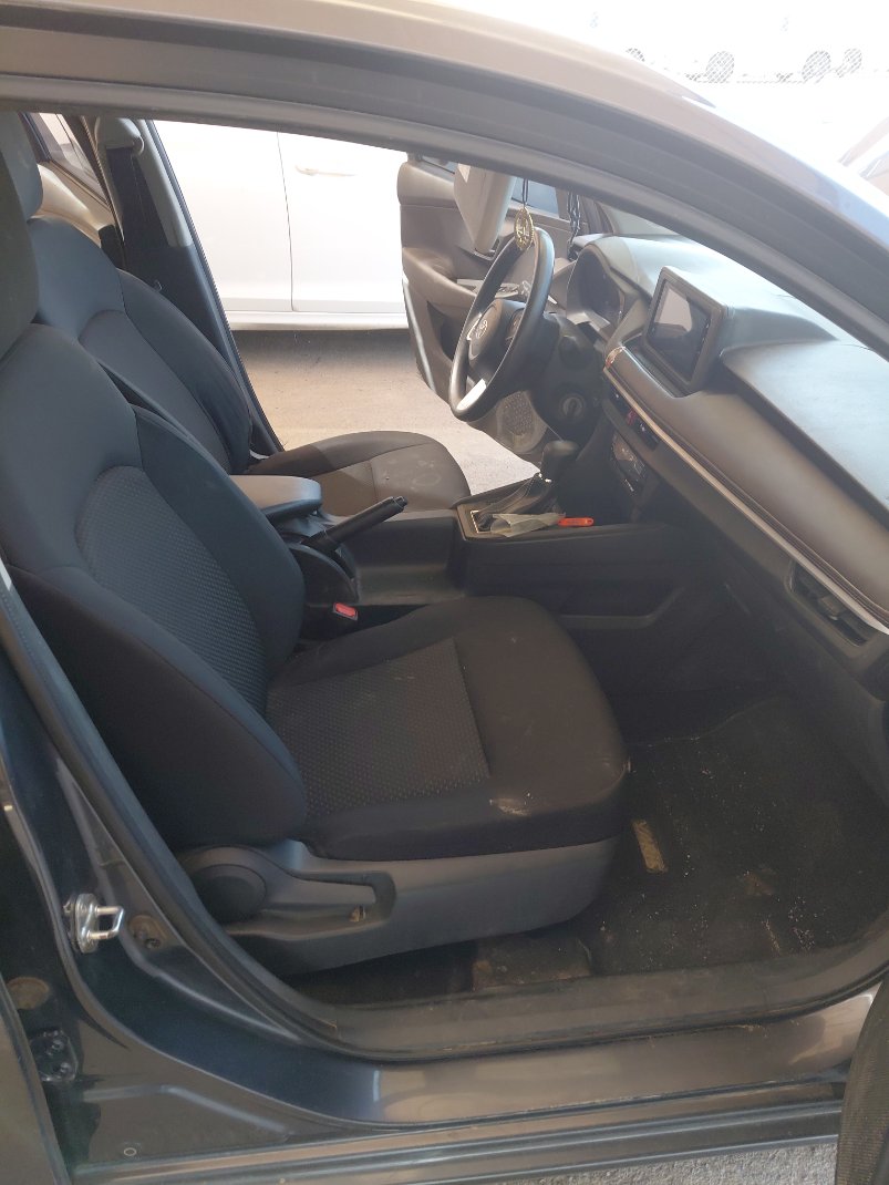 تويوتا يارس Y 2023 image