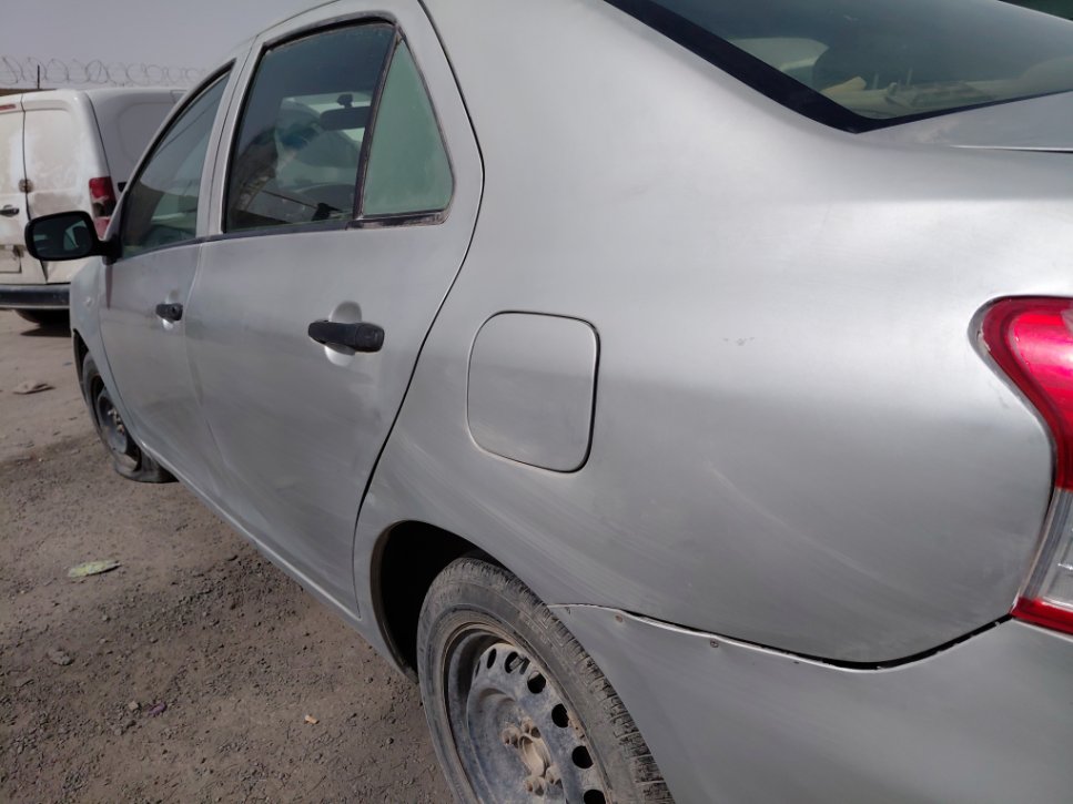 تويوتا يارس  2010 image