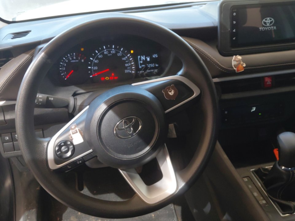 تويوتا يارس Y 2023 image