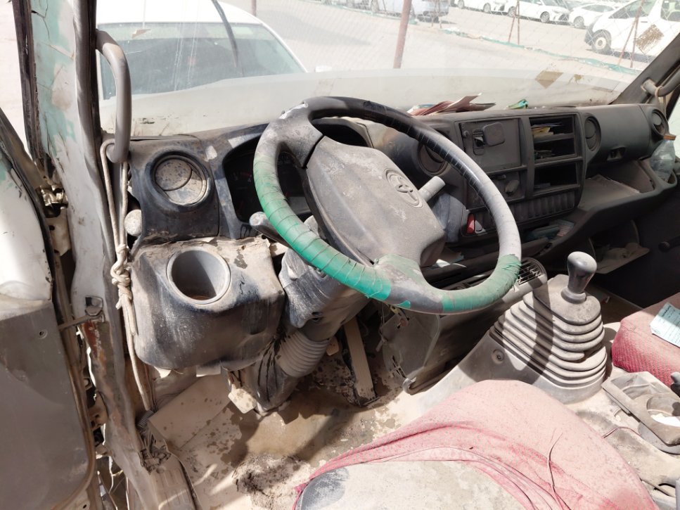 تويوتا دينا  2012 image