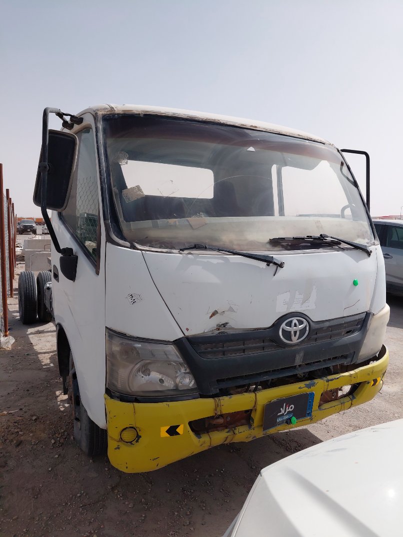 تويوتا دينا  2012 image