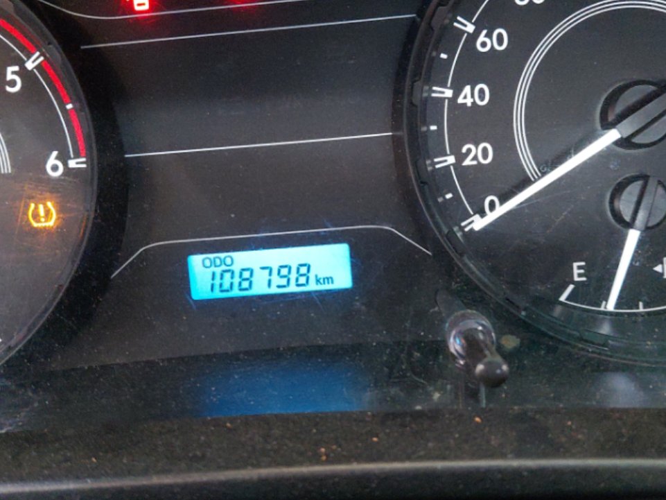 تويوتا هايلكس GL 2024 image