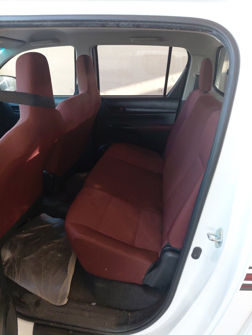 تويوتا هايلكس GL 2024 image