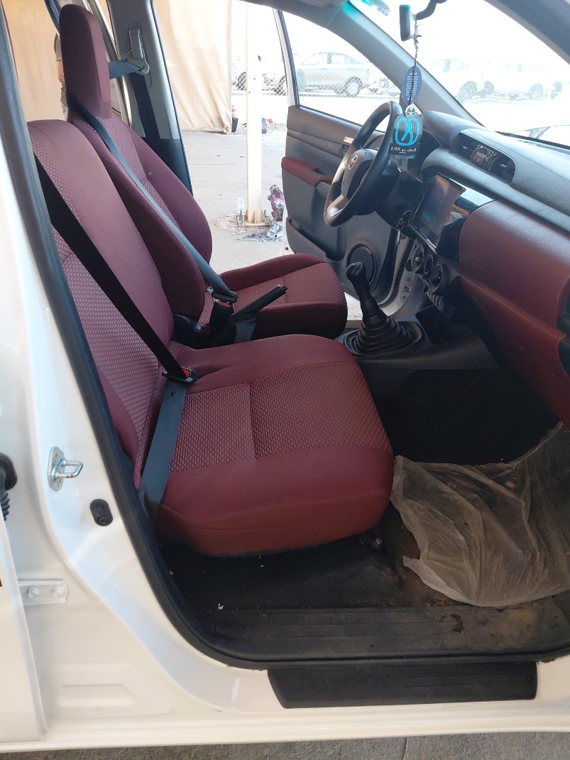 تويوتا هايلكس GL 2024 image