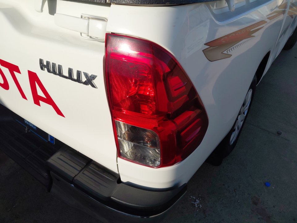 تويوتا هايلكس GL 2024 image