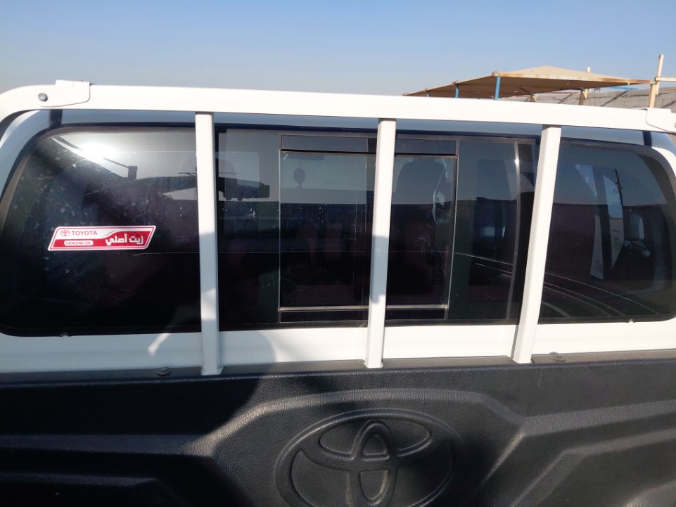 تويوتا هايلكس GL 2024 image