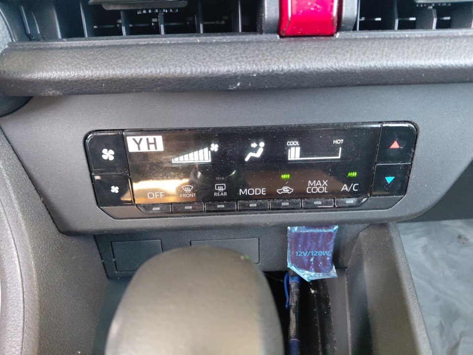 تويوتا يارس Y PLUS 2024 image