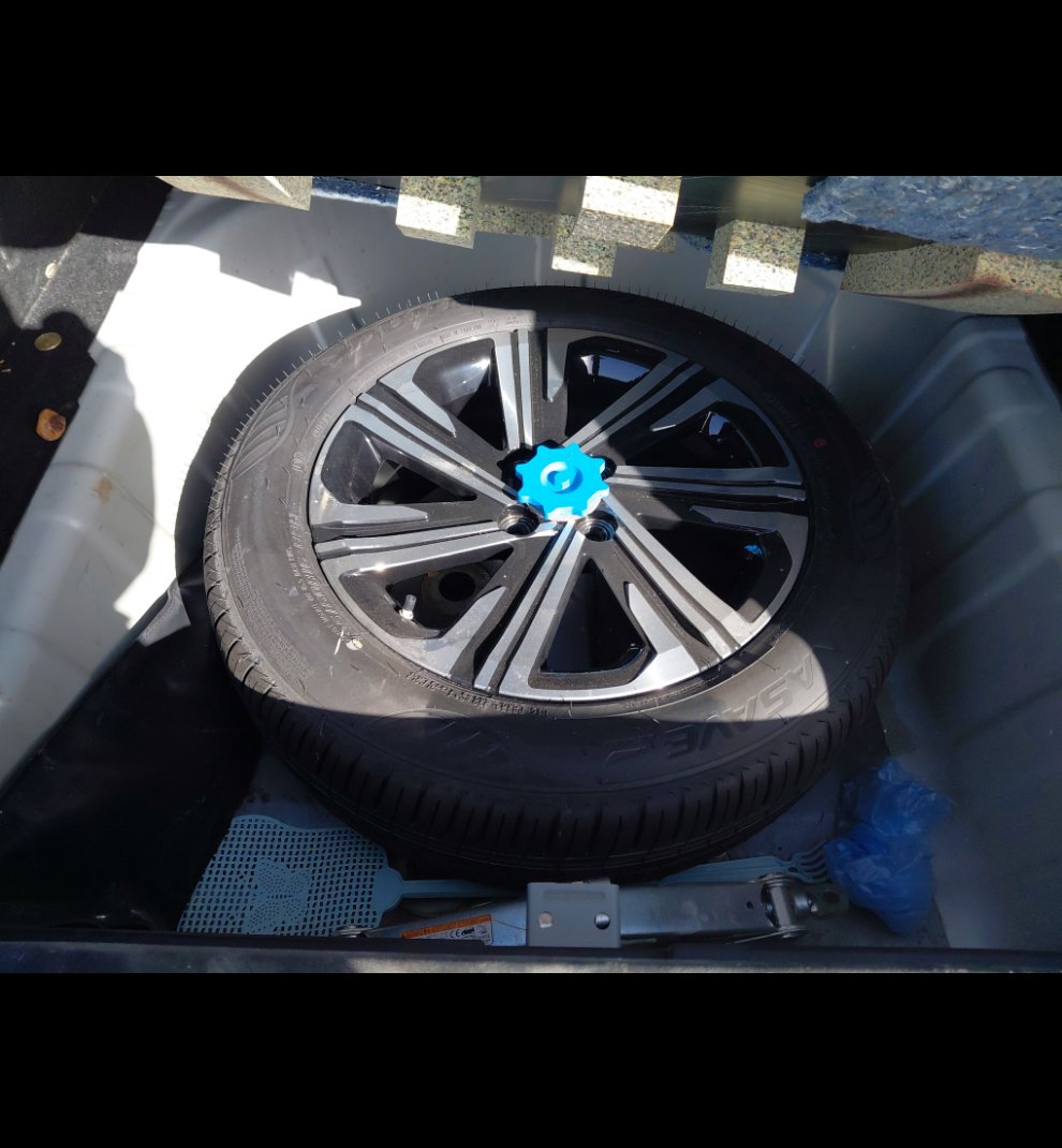 تويوتا يارس Y PLUS 2024 image