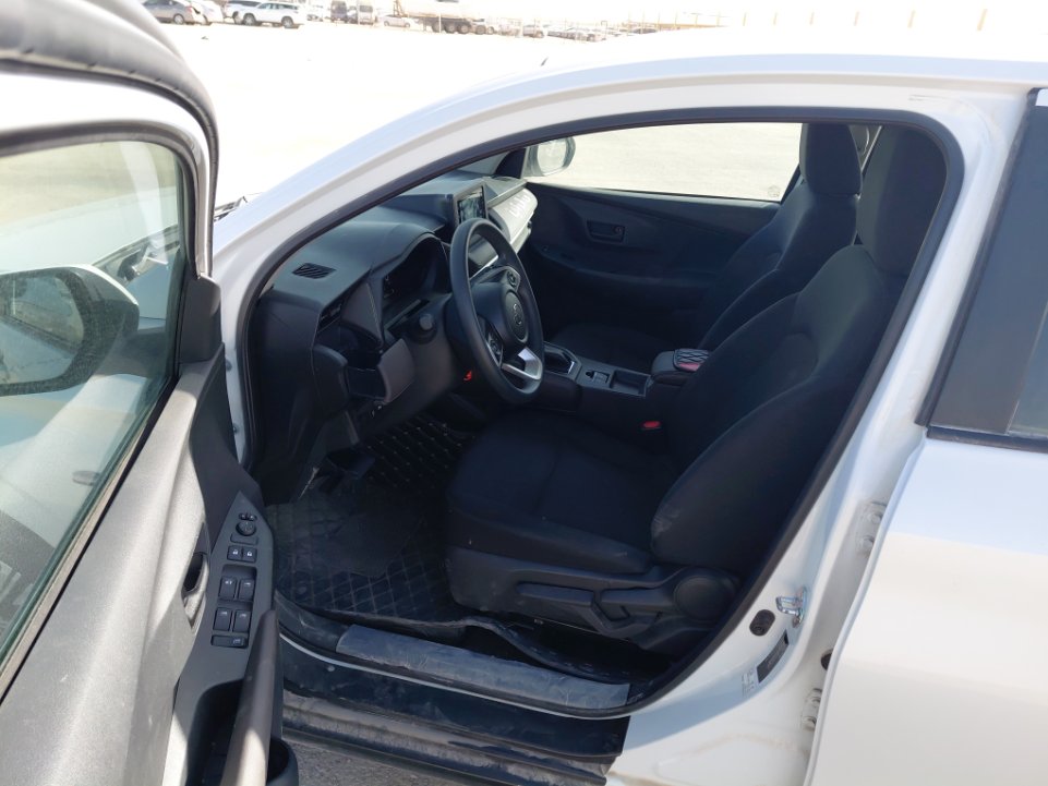 تويوتا يارس Y PLUS 2024 image