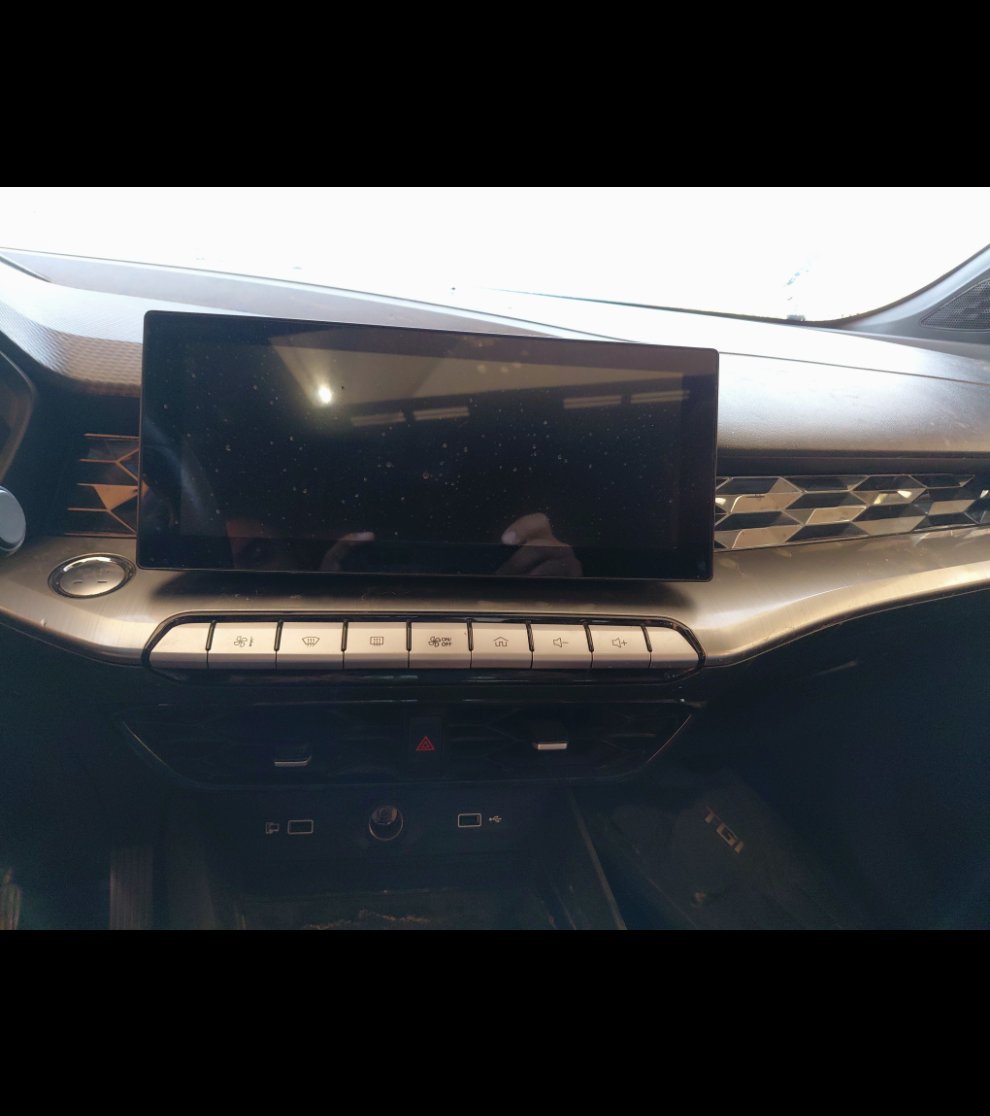 إم جي GT لوكس 2022 image