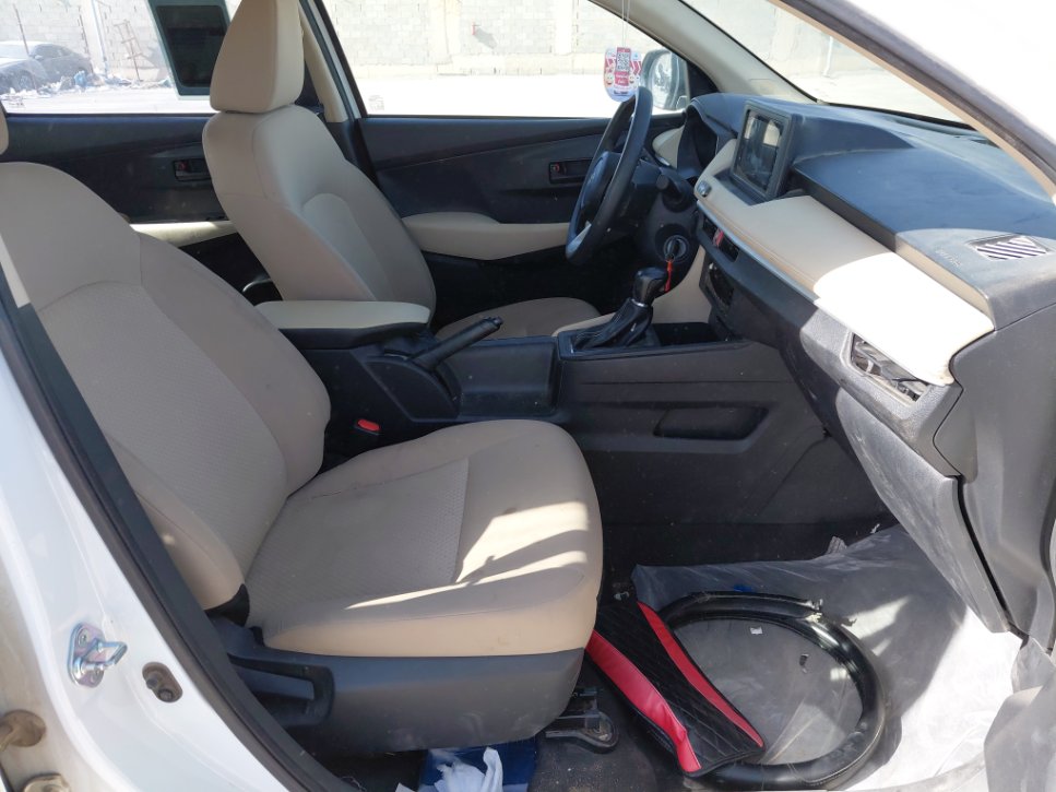 تويوتا يارس Y 2024 image