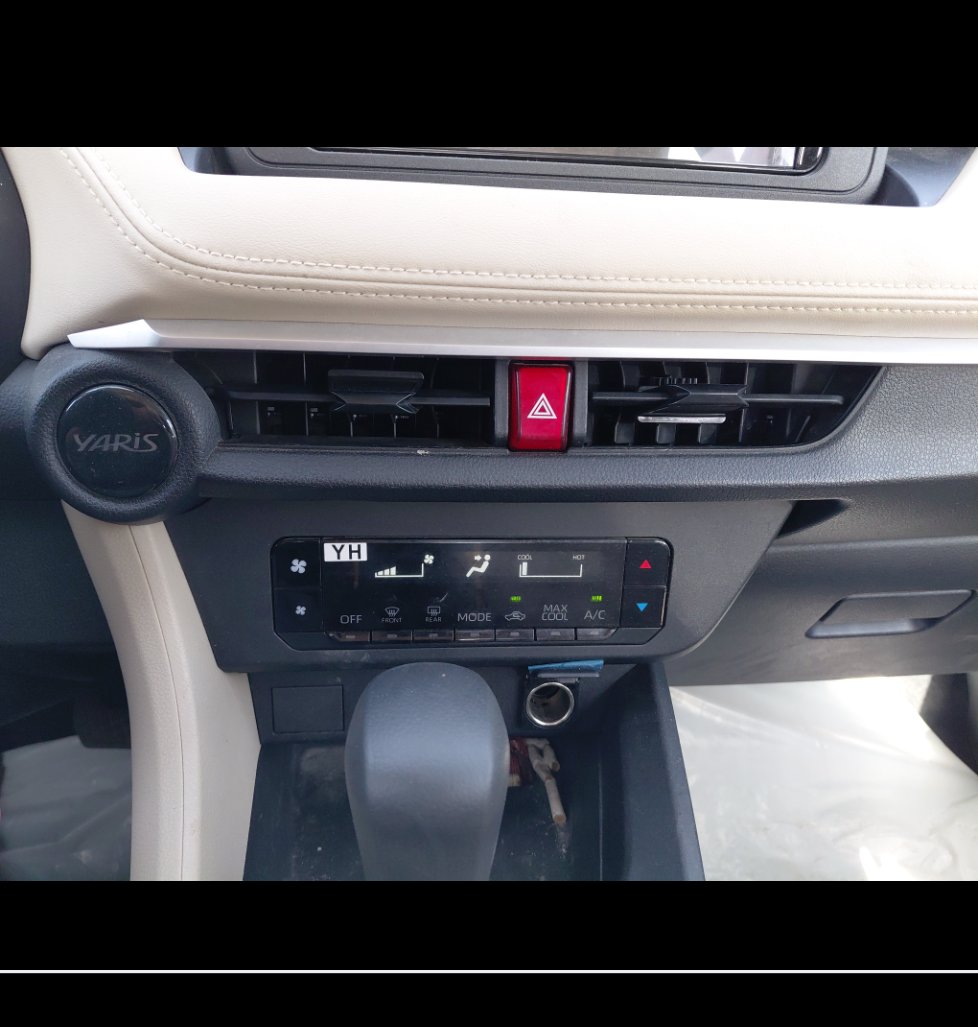 تويوتا يارس Y 2024 image