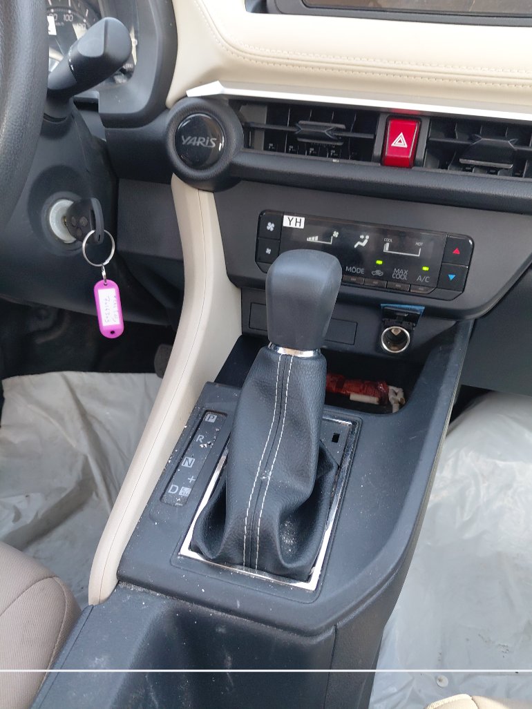 تويوتا يارس Y 2024 image