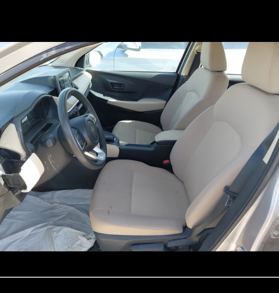 تويوتا يارس Y 2024 image