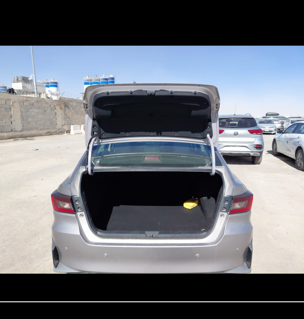 تويوتا يارس Y 2024 image