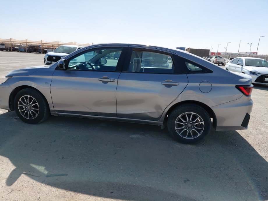 تويوتا يارس Y 2024 image