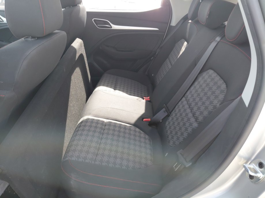 إم جي ZS رياضية 2024 image