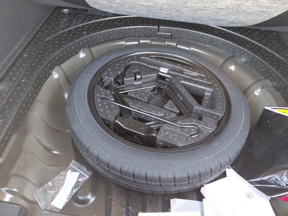 إم جي 5  2024 image