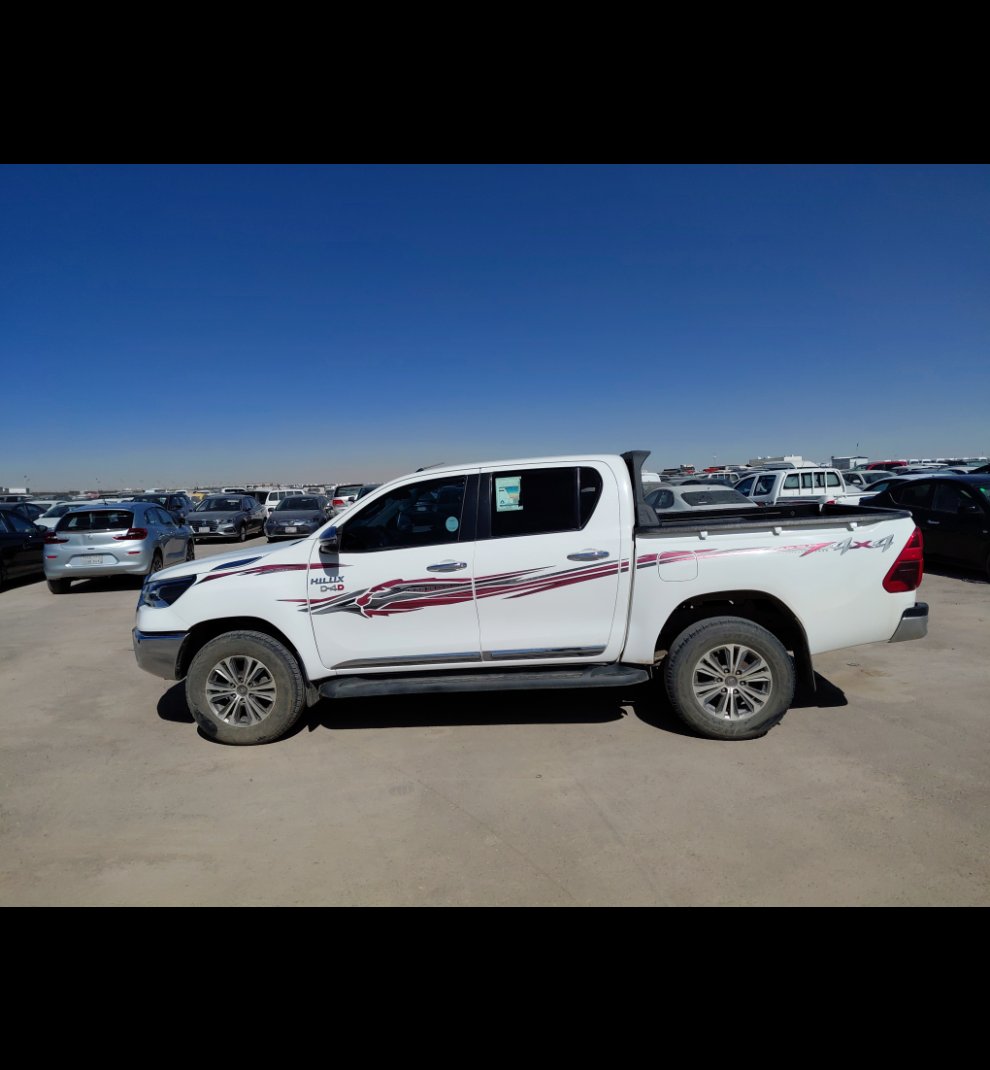 تويوتا هايلكس  SGLX دفع رباعي 2024 image