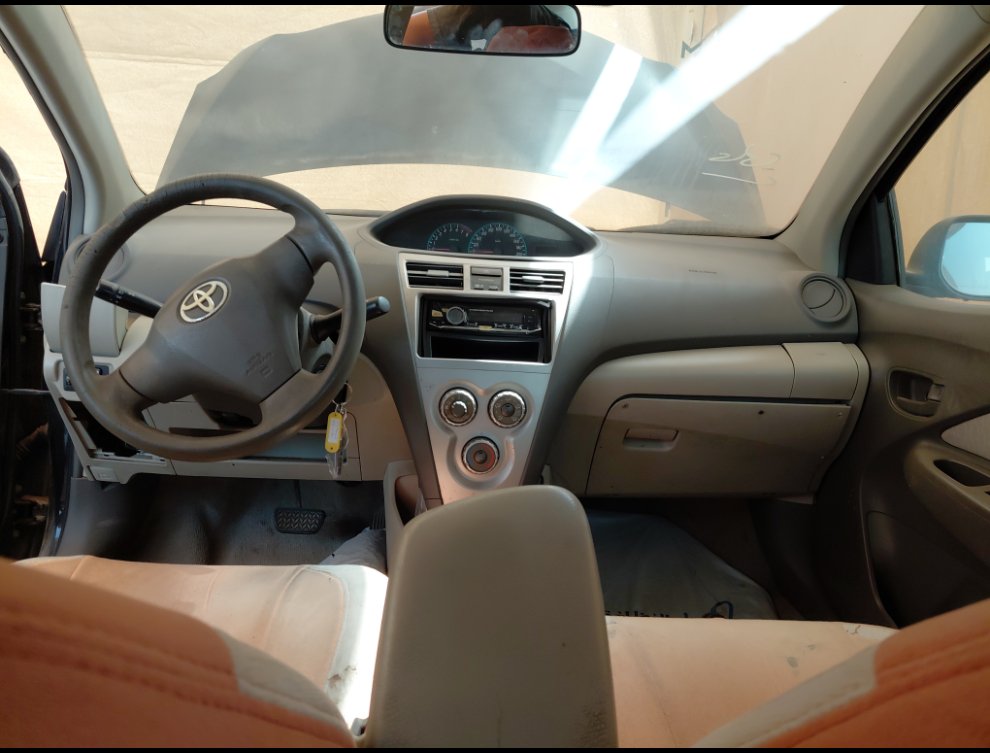 تويوتا يارس  2011 image