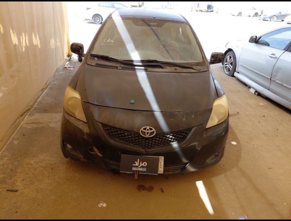 تويوتا يارس  2011