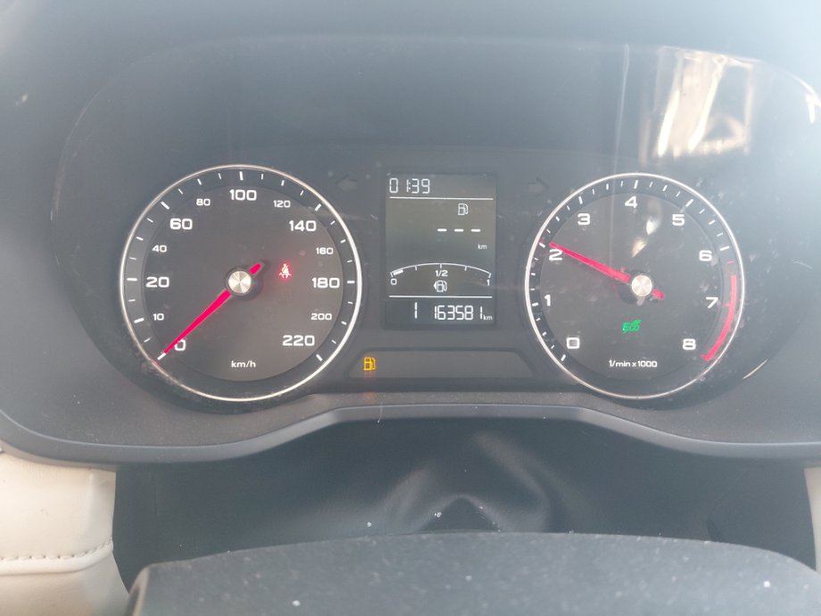 إم جي 5 عادي 2022 image