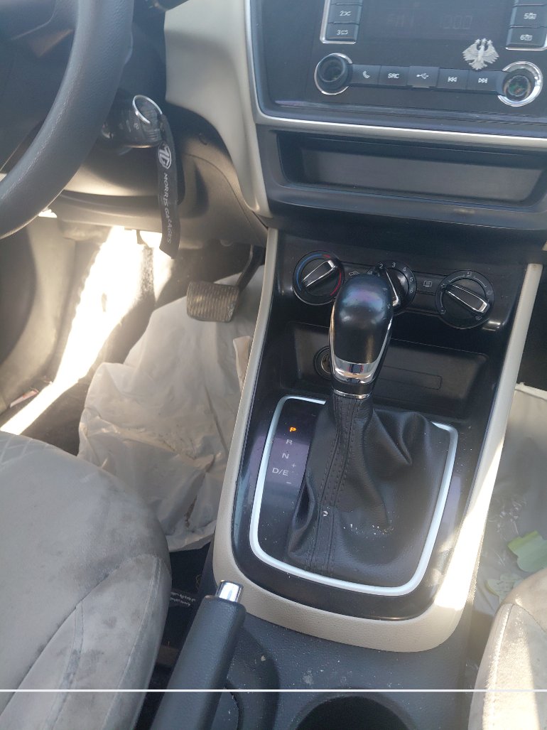 إم جي 5 عادي 2022 image