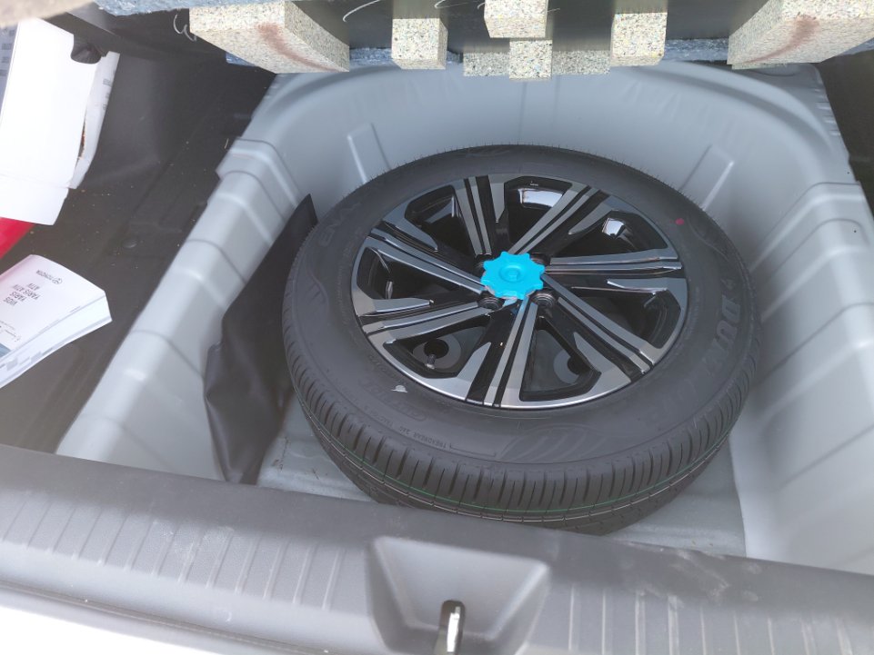 تويوتا يارس Y PLUS 2024 image