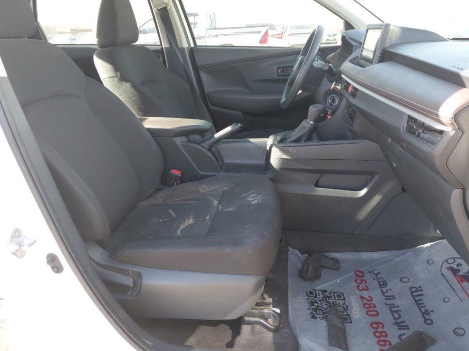 تويوتا يارس Y 2024 image