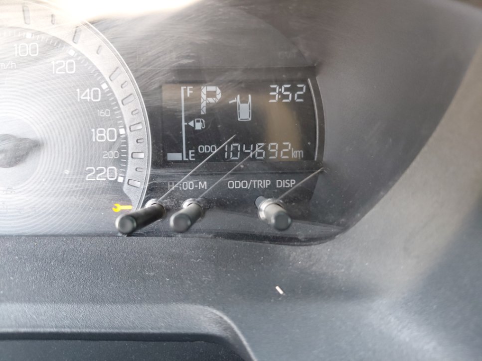 تويوتا يارس Y 2024 image