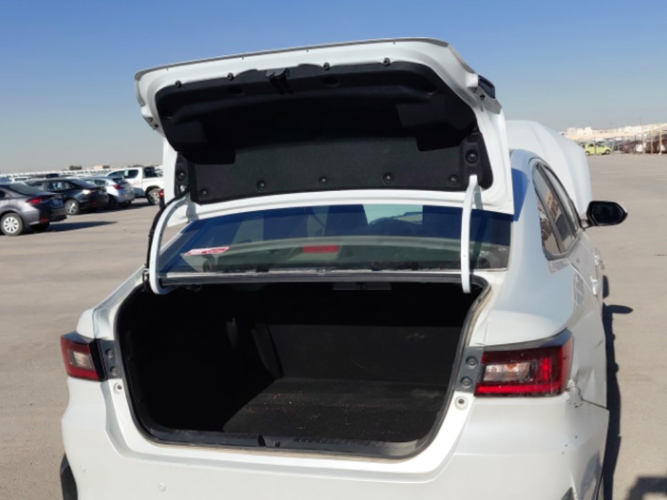 تويوتا يارس Y 2024 image