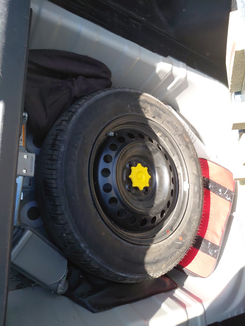 تويوتا يارس Y 2024 image