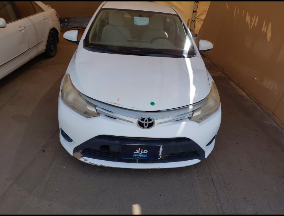 تويوتا يارس  2015