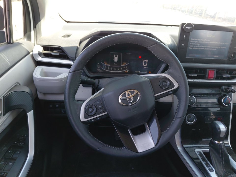 تويوتا فيلوز GLX 2024 image