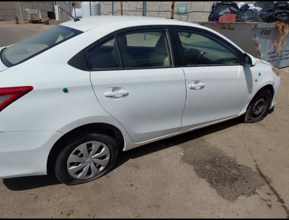 تويوتا يارس  2015 image