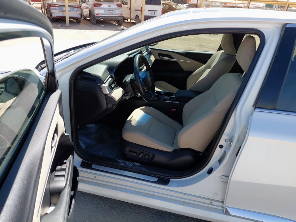 تويوتا كامري LE HEV  2025 image