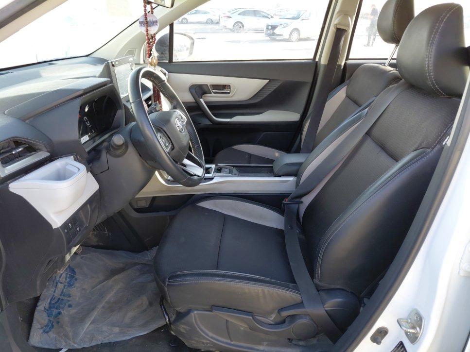 تويوتا فيلوز GLX 2024 image