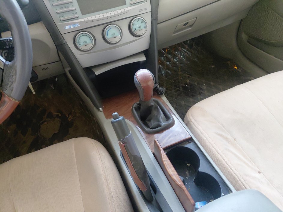 Toyota Camry  2011 image