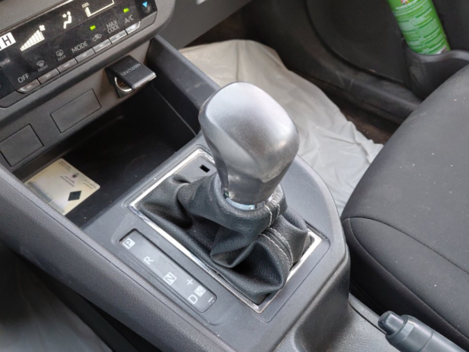 تويوتا يارس Y 2024 image